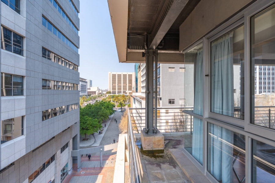 1 Bedroom Property for Sale in Cape Town City Centre Western Cape